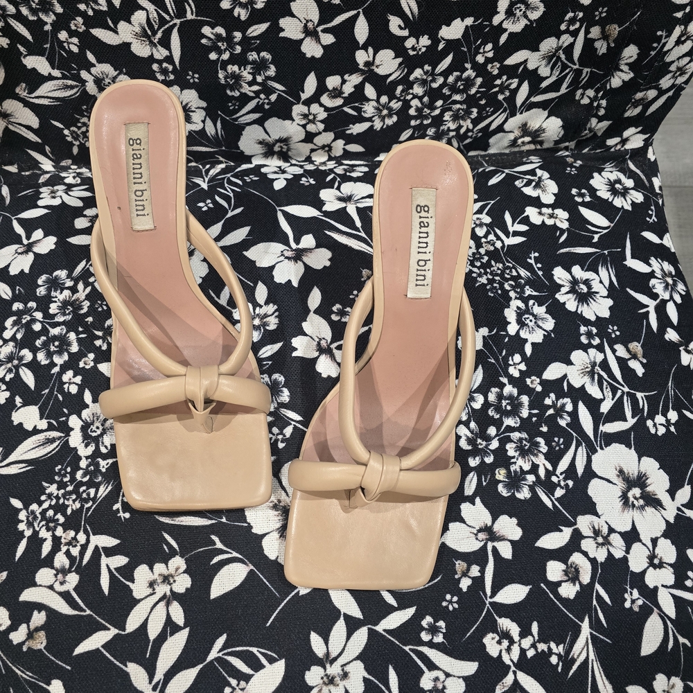 Gianni Bini Nude Sandals